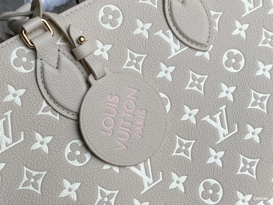 Cheap LOUIS ONTHEGO VUITTON MM 0709